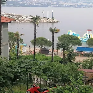 New Ziganto Z Near The With Terrace Apartment Ičići